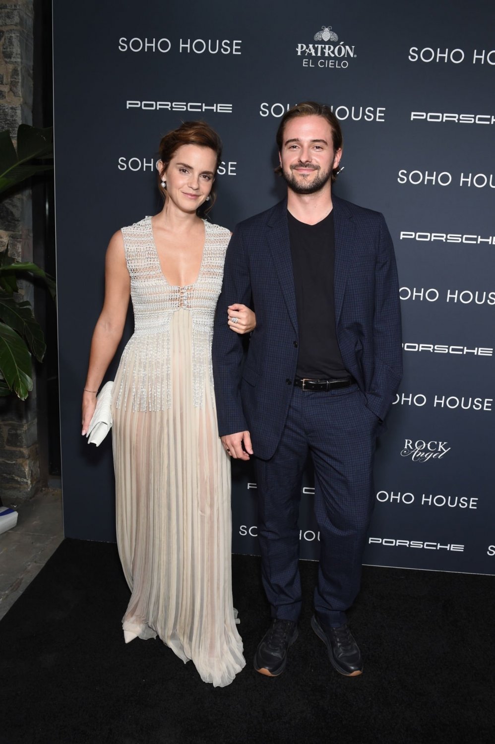 znfOGVBL Emma Watson 4 11.jpg